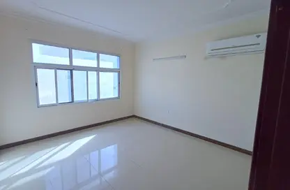 Office Space - 2 Bedrooms - 2 Bathrooms for rent in Tubli - Central Governorate