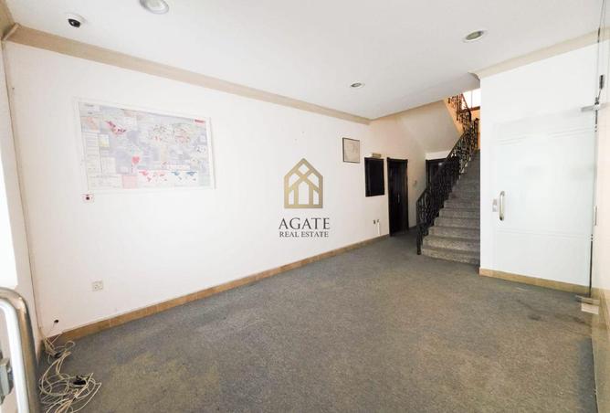 980045 - Property Image 3