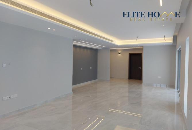 57011643 - Property Image 3
