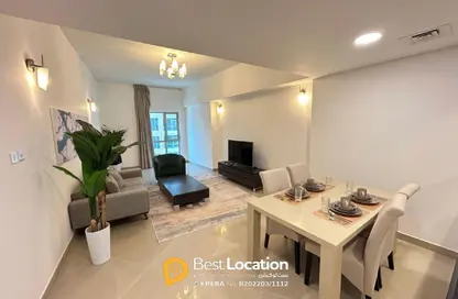 شقة - غرفة نوم - 2 حمامات للبيع في شارع أمواج - أمواج - المحرق