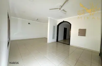 Apartment - 3 Bedrooms - 2 Bathrooms for rent in Hidd - Muharraq Governorate