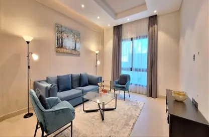 فيلا - 7 غرف نوم - 8 حمامات للايجار في البديع - المحافظة الشمالية