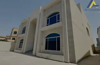 فيلا - 4 غرف نوم - 5 حمامات للبيع في توبلي - المحافظة الوسطى فيلا - 4 غرف نوم - 5 حمامات للبيع في توبلي - المحافظة الوسطى