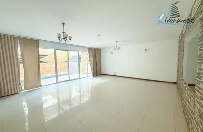 شقة - 4 غرف نوم - 5 حمامات للبيع في شارع أمواج - أمواج - المحرق