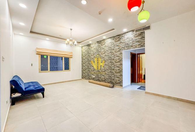 52090572 - Property Image 2