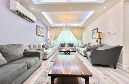 Apartment - 3 Bedrooms - 5 Bathrooms for rent in Hidd - Muharraq Governorate
