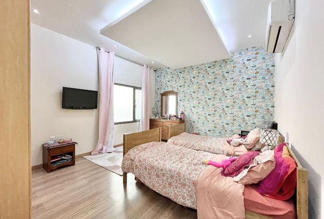 56211076 - Property Image 3