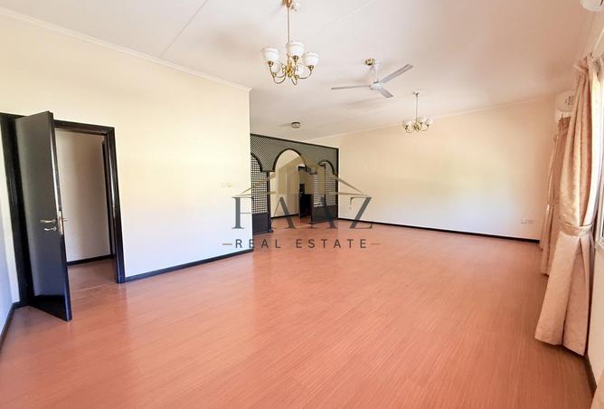 54858827 - Property Image 3