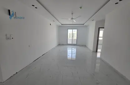 شقة - 5 غرف نوم - 4 حمامات للبيع في الحد - المحرق