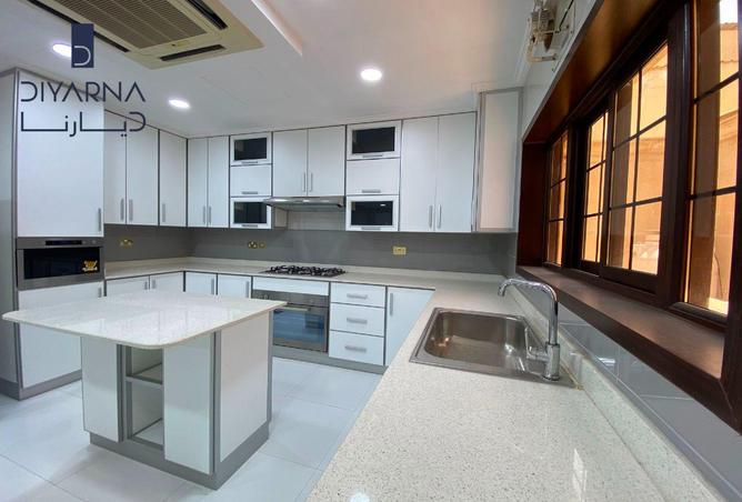 55802358 - Property Image 3