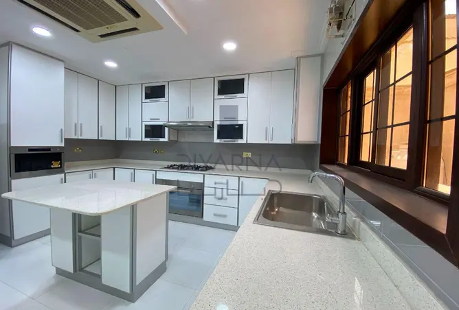 55802358 - Property Image 3