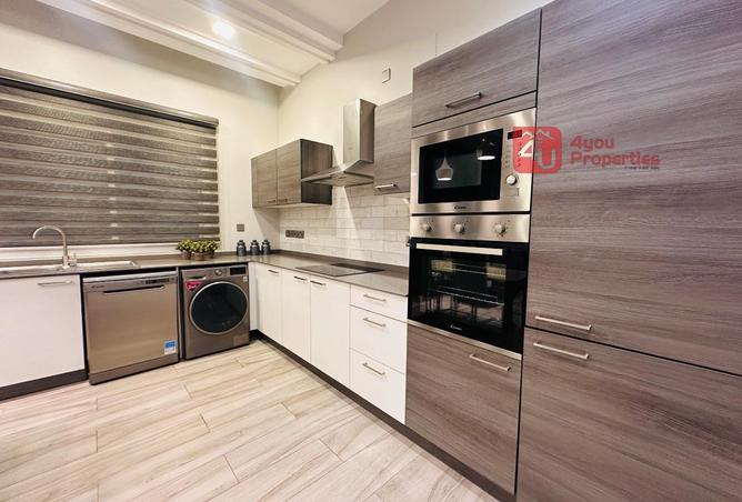 999966 - Property Image 3