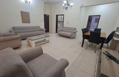 Apartment - 2 Bedrooms - 2 Bathrooms for rent in Mahooz - Manama - Capital Governorate