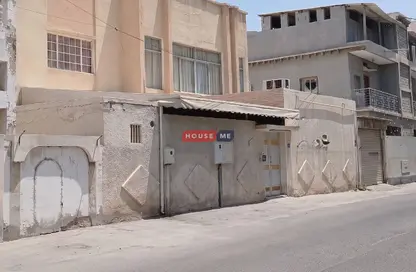 Villa - 7 Bedrooms - 5 Bathrooms for sale in Tubli - Central Governorate