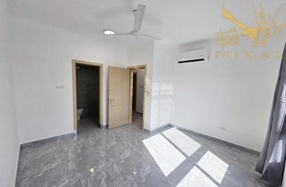 Apartment - 2 Bedrooms - 2 Bathrooms for rent in Manama Downtown - Manama - Capital Governorate Apartment - 2 Bedrooms - 2 Bathrooms for rent in Manama Downtown - Manama - Capital Governorate