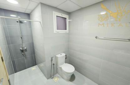 Apartment - 2 Bedrooms - 2 Bathrooms for rent in Manama Downtown - Manama - Capital Governorate Apartment - 2 Bedrooms - 2 Bathrooms for rent in Manama Downtown - Manama - Capital Governorate