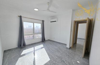 Apartment - 2 Bedrooms - 2 Bathrooms for rent in Manama Downtown - Manama - Capital Governorate