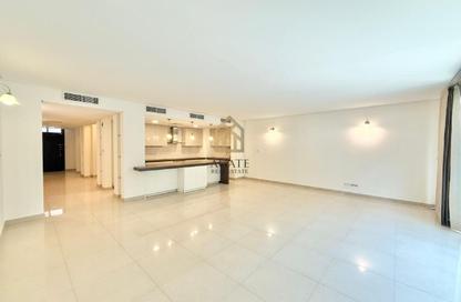 Villa - 5 Bedrooms - 6 Bathrooms for rent in Amwaj Avenue - Amwaj Islands - Muharraq Governorate
