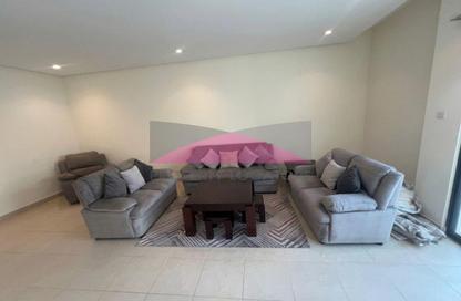 Villa - 3 - 5 for rent in Al Juffair - Capital Governorate