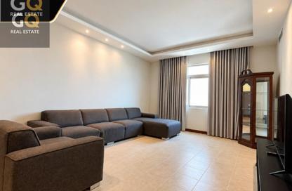 Apartment - 2 - 3 for rent in Al Juffair - Capital Governorate