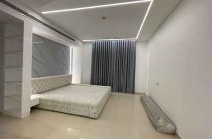 Apartment - 2 Bedrooms - 3 Bathrooms for rent in Reef Island - Capital Governorate