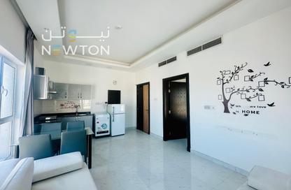 Apartment - 1 Bedroom - 1 Bathroom for rent in Sanabis - Manama - Capital Governorate