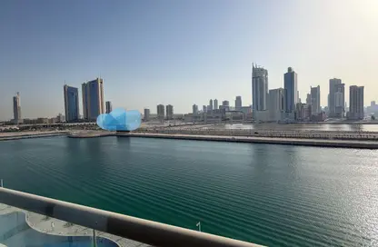 شقة - 3 غرف نوم - 5 حمامات للايجار في جزيرة الريف - محافظة العاصمة