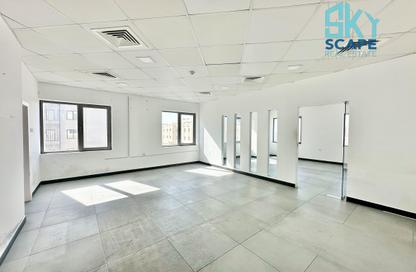 Office Space - Studio - 1 Bathroom for rent in Seef - Capital Governorate