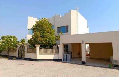 مجمع سكني - 8 غرف نوم - 8 حمامات للبيع في الجنبية - المحافظة الشمالية