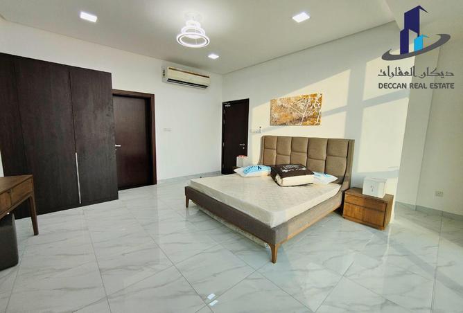 1002042 - Property Image 2