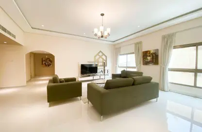 Apartment - 3 Bedrooms - 4 Bathrooms for rent in Adliya - Manama - Capital Governorate Apartment - 3 Bedrooms - 4 Bathrooms for rent in Adliya - Manama - Capital Governorate