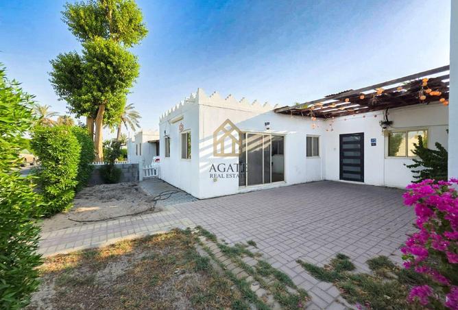 52223359 - Property Main Image