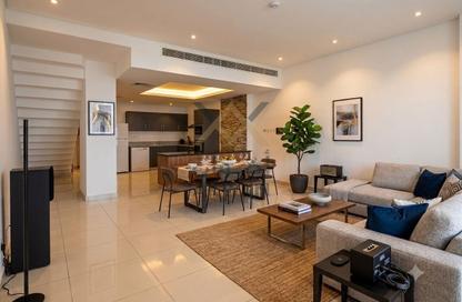 Duplex - 2 Bedrooms - 3 Bathrooms for rent in Al Juffair - Capital Governorate