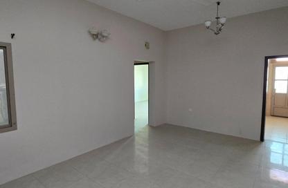 Apartment - 2 Bedrooms - 2 Bathrooms for rent in Sanad - Central Governorate