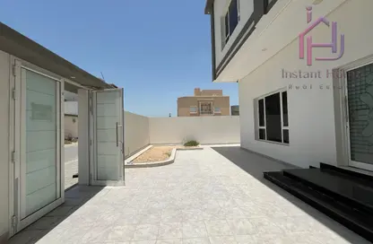 Villa - 4 Bedrooms - 5 Bathrooms for sale in Saar - Northern Governorate