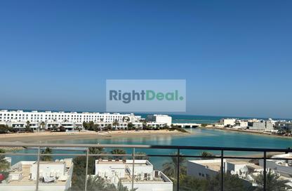 Apartment - 3 Bedrooms - 3 Bathrooms for rent in Tala Island - Amwaj Islands - Muharraq Governorate