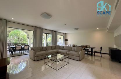 Villa - 4 Bedrooms - 5 Bathrooms for rent in Adliya - Manama - Capital Governorate Villa - 4 Bedrooms - 5 Bathrooms for rent in Adliya - Manama - Capital Governorate