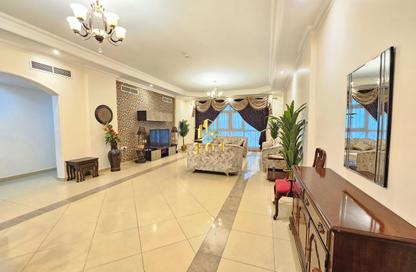 Apartment - 3 Bedrooms - 3 Bathrooms for rent in Al Juffair - Capital Governorate