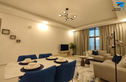 Apartment - 2 Bedrooms - 2 Bathrooms for rent in Sanabis - Manama - Capital Governorate