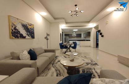 Apartment - 2 Bedrooms - 2 Bathrooms for rent in Sanabis - Manama - Capital Governorate Apartment - 2 Bedrooms - 2 Bathrooms for rent in Sanabis - Manama - Capital Governorate