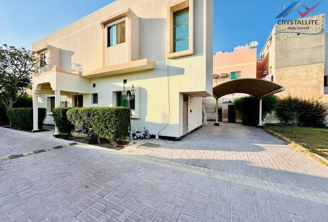 53489318 - Property Main Image