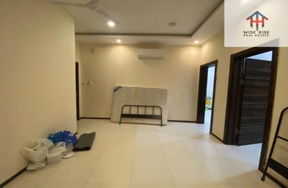 Apartment - 2 Bedrooms - 2 Bathrooms for rent in Sanad - Central Governorate