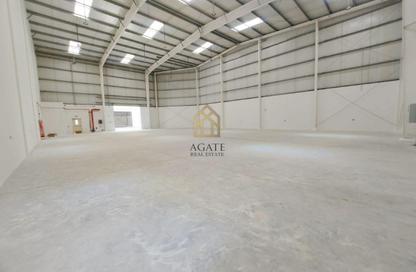 Warehouse - Studio - 1 Bathroom for rent in Sitra - Central Governorate