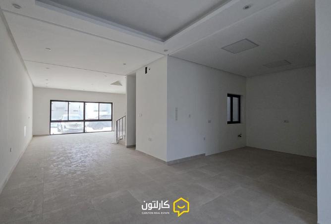 1000930 - Property Image 3