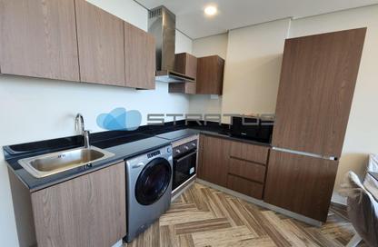 Apartment - 1 Bedroom - 2 Bathrooms for rent in Sanabis - Manama - Capital Governorate