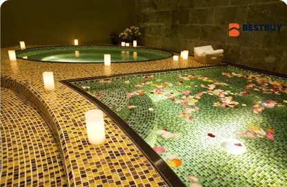 Apartment - 2 Bedrooms - 3 Bathrooms for sale in Al Juffair - Capital Governorate