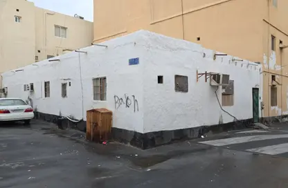 فيلا - 3 غرف نوم - 2 حمامات للبيع في البسيتين - المحرق