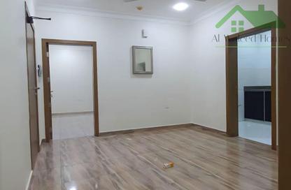 Apartment - 2 Bedrooms - 3 Bathrooms for rent in Hidd - Muharraq Governorate
