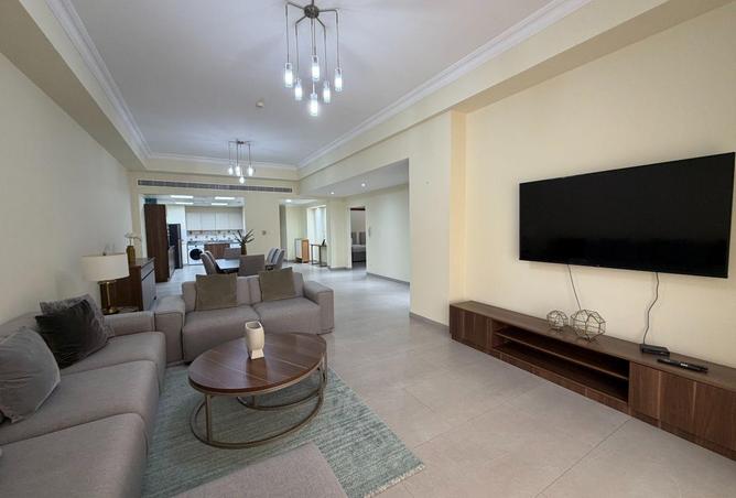 992036 - Property Image 2