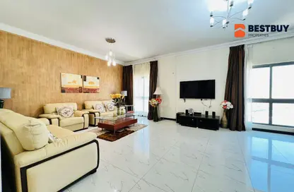 Apartment - 2 Bedrooms - 2 Bathrooms for rent in Al Juffair - Capital Governorate